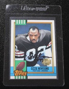 lot 117 image: 2001 Topps Archives Ozzie Newsome #168 In Person Autograph
