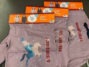 lot 19 image: Members Mark Girls Favorite Tee 3 X 2-Pack - Size 78