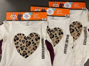 lot 20 image: Members Mark Girls Favorite Tee 1416 - 3 X 2-Pack Leopard Heart & Peace & Love