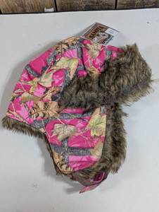 lot 67 image: Dakota Dan Pink Camouflage Trapper Hat