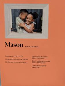 lot 7 image: Aura Mason WiFi Digital Picture Frame