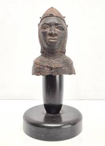 Important Early Benin Bronze Head Bust&nbsp
