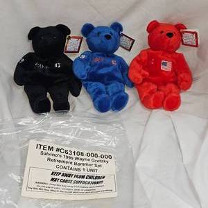 lot 37 image: Salvinos 1999 Wayne Gretzky Retirement-3 Bammer Set