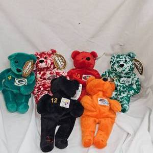 lot 40 image: Salvinos Bammers, Lot of 6 Beanies