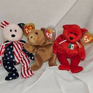 lot 3 image: Lot of 3 Beanie Babies-Ty-Various Themes as Pictured