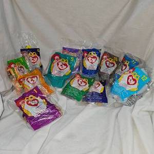 lot 20 image: McDonalds Full Set of 12 Happy Meal Toys