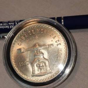 lot 61 image: 1980 1 onza Mexican Silver Coin