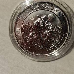lot 65 image: 2021 Canadian $10 2 oz Silver Wolf