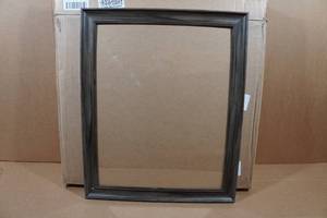 lot 41 image: Gallery Solutions 16x20 Wall Frame