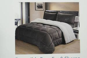 lot 42 image: Reversible Faux Fur & Sherpa Comforter Set - Full