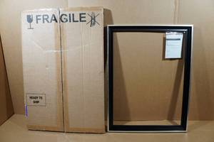 lot 87 image: Canvas Float Frame - Black, 18x24