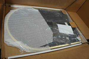 lot 89 image: Gold Framed Arched Mirror - 35.5x23.5