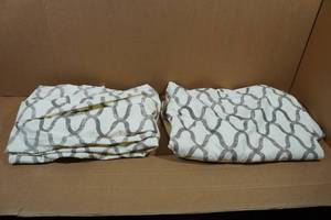 lot 161 image: Set of Two Window Curtains - 82x4