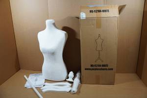 lot 169 image: Mannequin