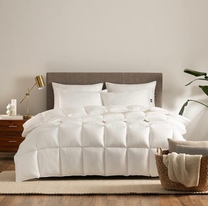 lot 10 image: Serta Down Illusion Comforter - TwinTwin XL