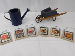 lot 100 image: Spring Decor Collection