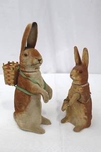 lot 48 image: Rare Mid-Century German Painted Papier Mache Candy Holders