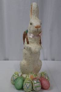 lot 58 image: Enesco Special Delivery Easter Bunny Figurine with Egg Basket - 2001