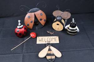 lot 101 image: Midwest Bee Oil Lamp & Ladybug Oil Lamp (Lot of 4)