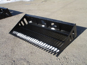 lot 127 image: Wolverine 78 Skid Steer Skeleton Bucket