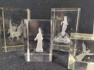lot 41 image: Laser Etched Crystal Paperweights