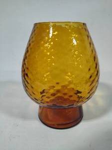 lot 102 image: Empoli Amber Colored Diamond Design Artglass Vase