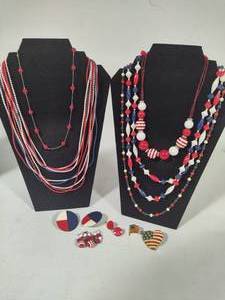 lot 121 image: American Themed Costume Jewelry