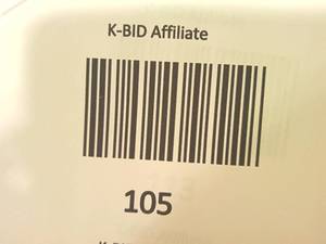 lot 105 image: Hair Accessory