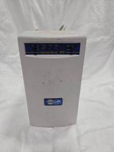 lot 247 image: Older UPS Unit