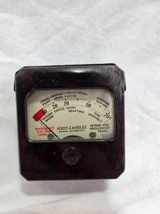 lot 235 image: General Electric Light Meter