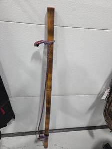 lot 246 image: Didgeridoo