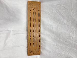 lot 276 image: Cribbage Board