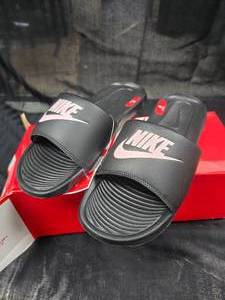 lot 35 image: New Nike Victori One Slide Black Size 11