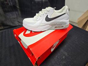 lot 43 image: New Nike Air MAX Excee White Shoes Size 7.5