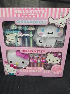 lot 109 image: New Hello Kitty Stationary set