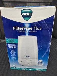 lot 134 image: Vicks Filter Free Plus Cool Mist Humidifier