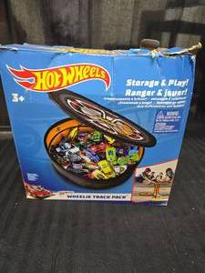 lot 141 image: Hot Wheels Carrying Case with Race Track