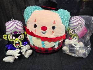 lot 144 image: Ukee the Clown and (2) Mojo Jojo Stuffed Toys
