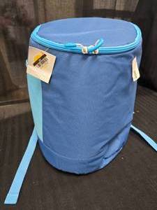lot 146 image: 15 Can Backpack Insulated Cooler
