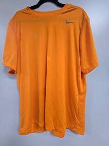 lot 167 image: New Nike Mens Dri-Fit t-Shirt Size XL