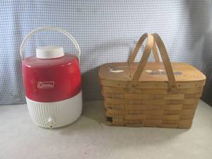 lot 116 image: (CS) Vintage Coleman Water Cooler J...