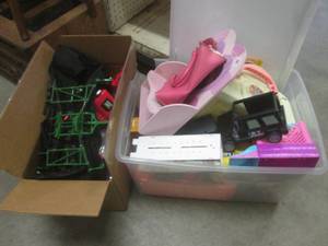 lot 127 image: (F-1) Tote and Box Full of Assorted...