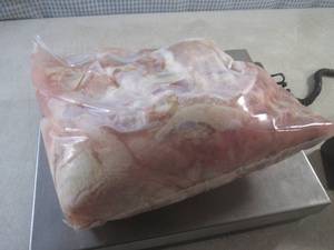 lot 165 image: (FRZ) 7.6 Pounds of Frozen Cut-Up C...