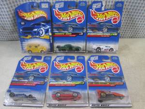 lot 180 image: (EC1) Assorted Hot Wheels in Packag...