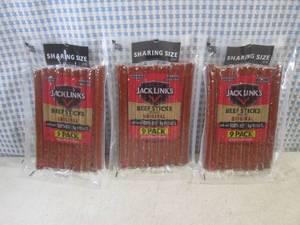 lot 193 image: (B-2) 3 Sharing Size 9-Pack Jack Li...