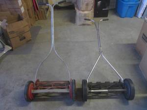 lot 53 image: (FRNT) 2 Manual Push Reel Lawn Mowe...