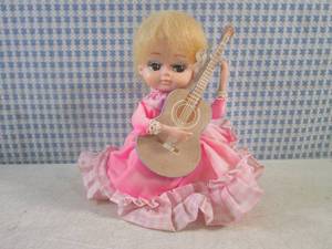 lot 75 image: (CNTR) Vintage 1960s Roman Kogei R...