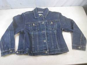 lot 78 image: (BR1) Eddie Bauer Denim Jean Jacket...
