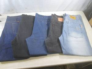 lot 85 image: (CSB) 5 Pairs of Jeans - Rustler, B...