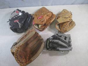 lot 88 image: (EW6) 5 Assoorted Baseball Gloves...